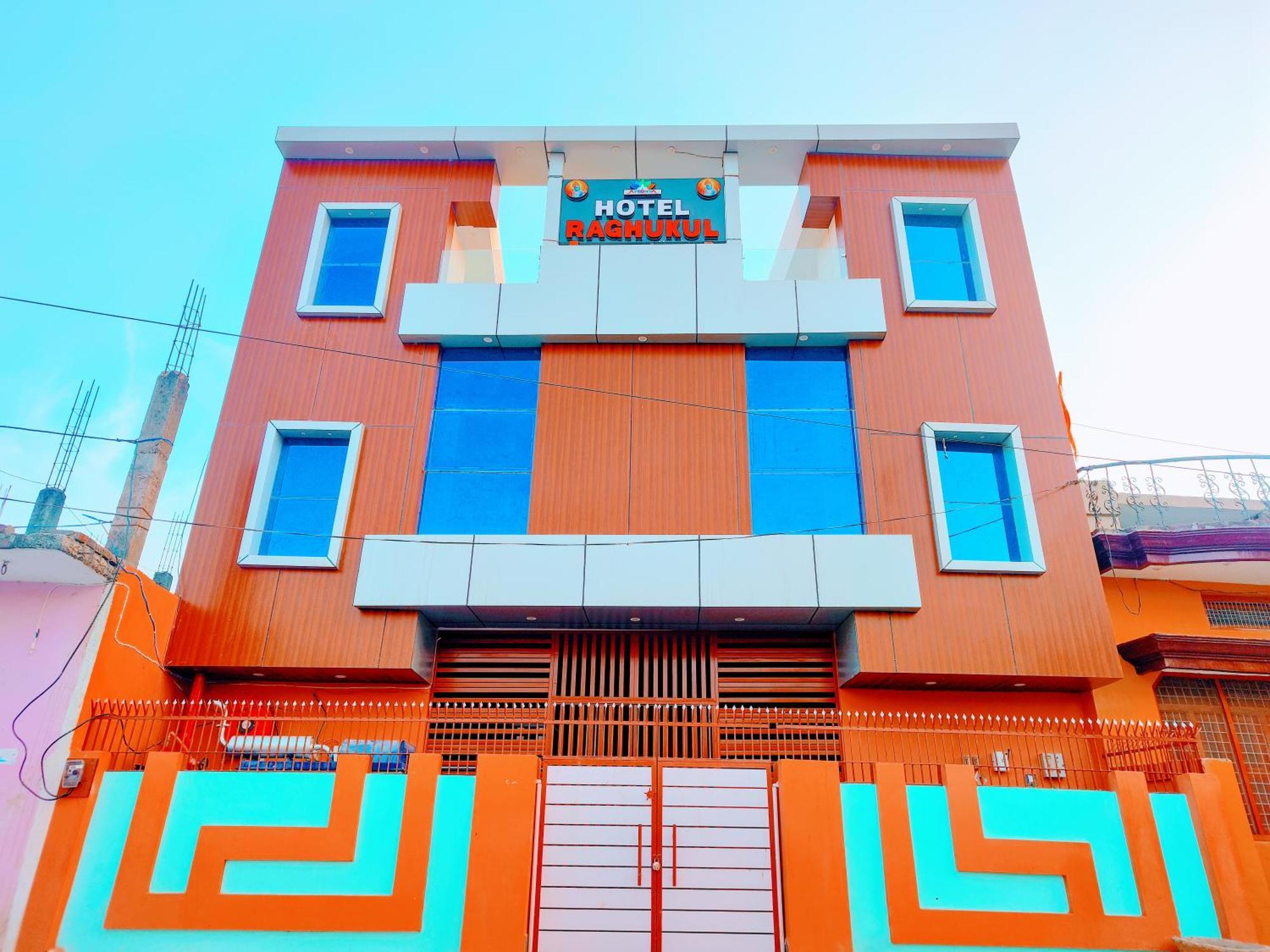 Hotel Raghukul Ayodhya Eksteriør billede